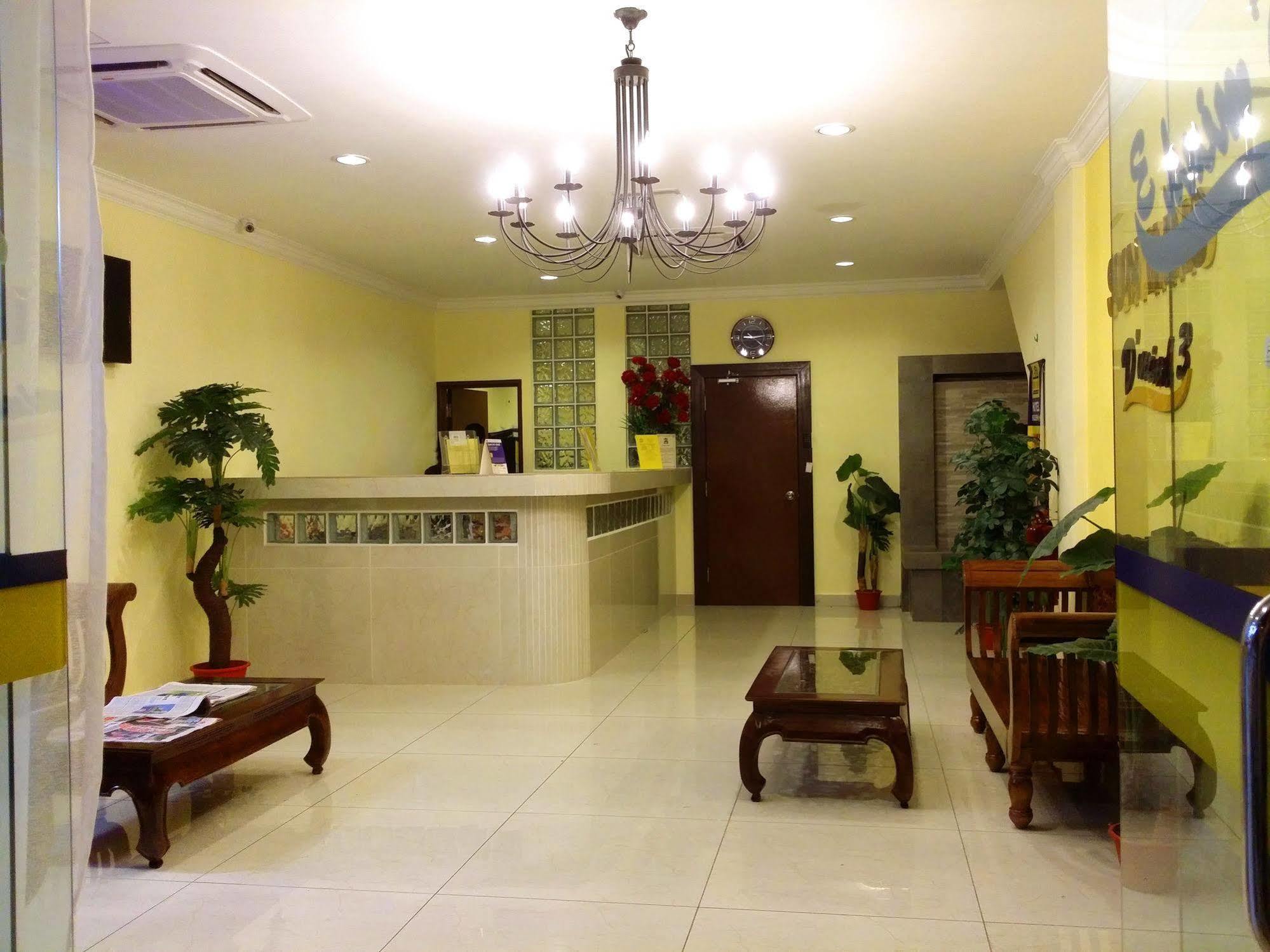 Sun Inns Hotel D'Mind Seri Kembangan Exterior foto